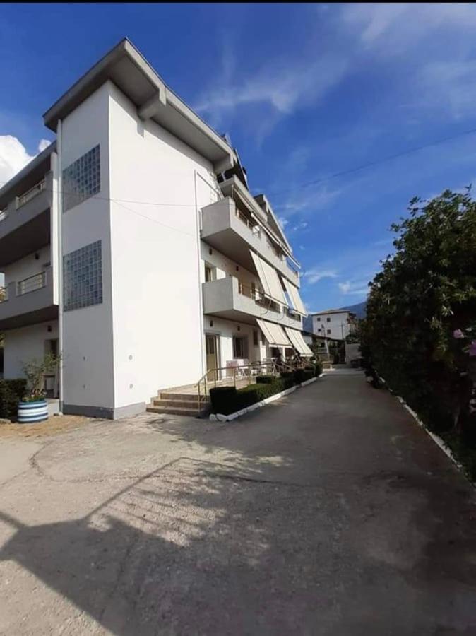 شقة أوريكوم  في Apartmet Dritan Belulaj المظهر الخارجي الصورة